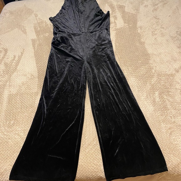 Forever 21 Romper Jumpsuit - Picture 2 of 10